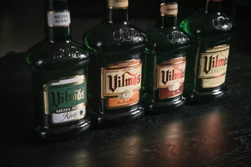 Vilmos eredeti 37,5% 1 liter