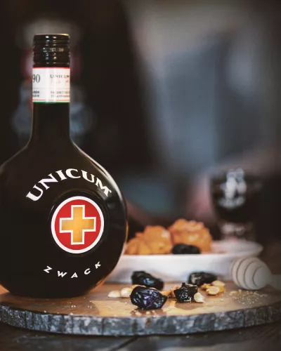 Unicum 40% 0,5 l + 2 pohár