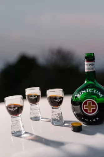 Unicum 40% 0,5 l + 2 pohár